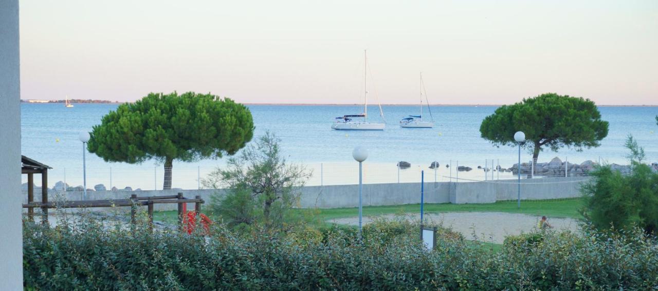 Port Mezua Apartment Meze Luaran gambar