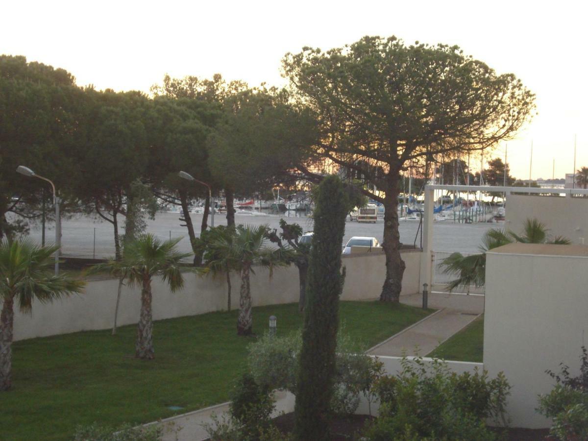 Port Mezua Apartment Meze Luaran gambar