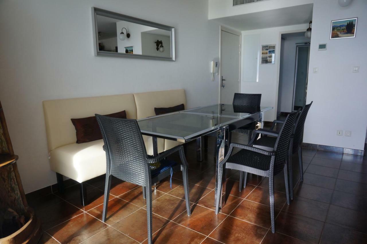 Port Mezua Apartment Meze Luaran gambar